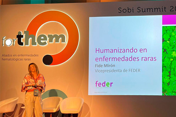 Fidela Mirón en el congreso de enfermedades raras hematológicas