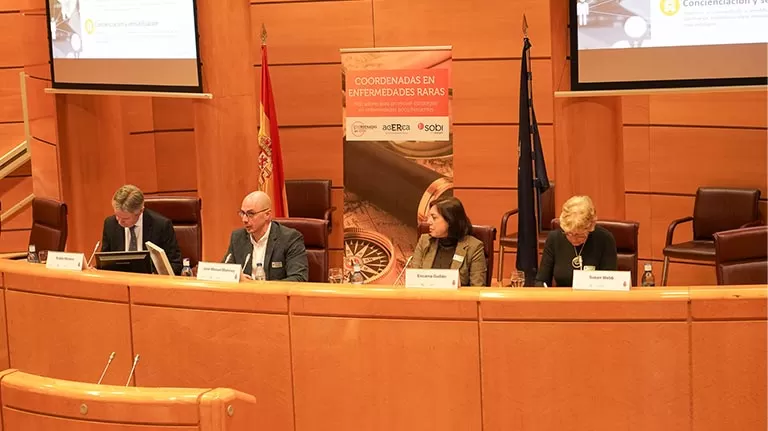 Rubén Moreno (moderador), José Manuel Martínez Sesmero, Encarna Guillén y Susan Webb