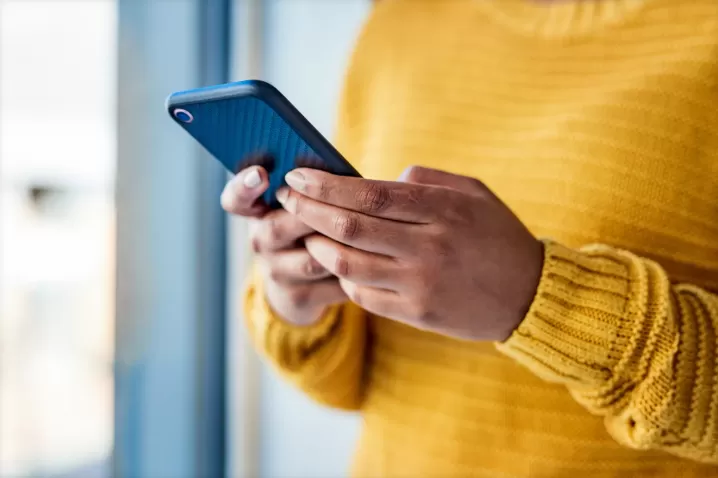 Woman-and-mobile.png