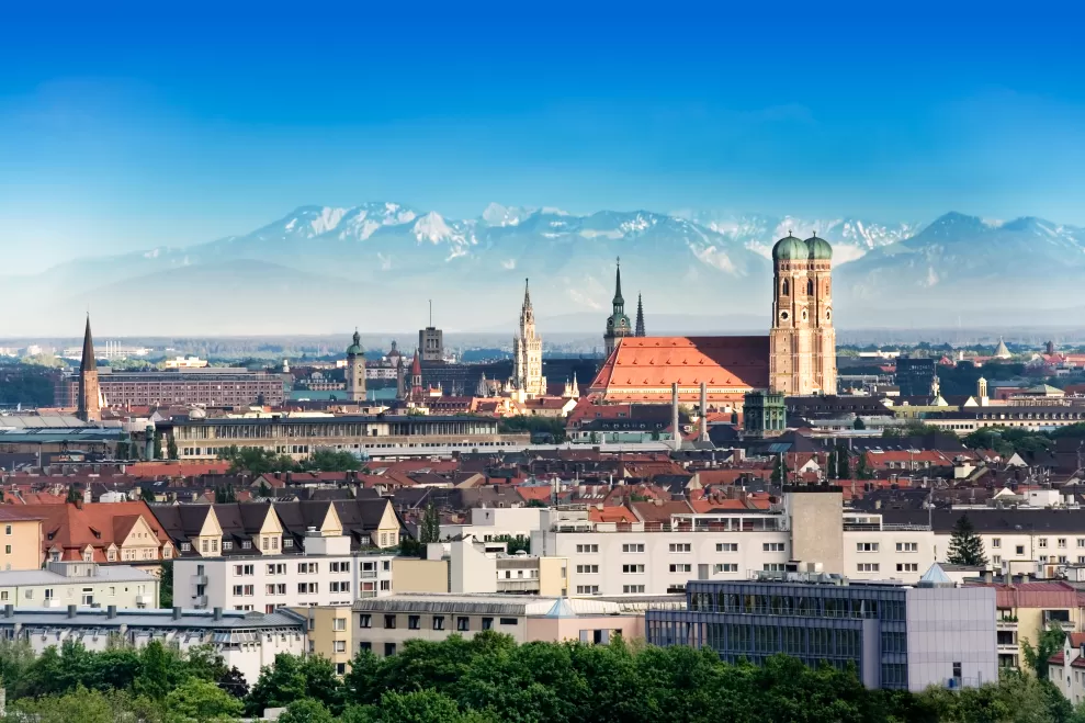 iStock-184102635_Munich.jpg